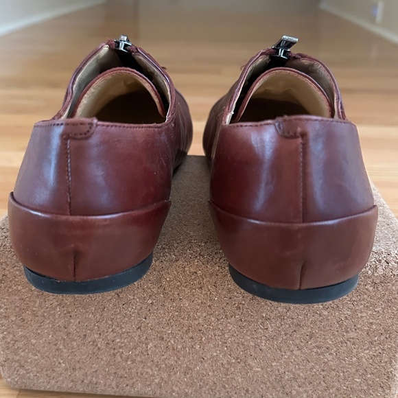 Gianni Bini Burgundy Leather Loafers with Zipper Size 9.5M Womens - Picture 8 of 15